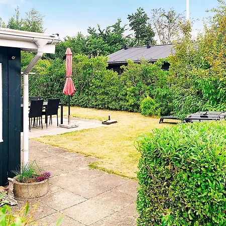 4 Person In Broager-by Traum *